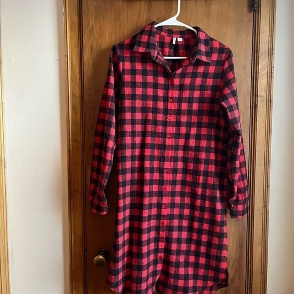 Like New Nordstrom Plaid Pajamas - Sleep Shirt